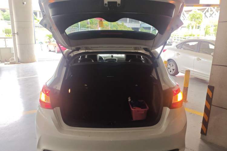 Used Nissan Tiida 2019 1.6L CVT Smart Drive Version China VI Standard
