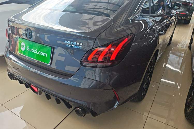 Used MG 5 2021 Revised 300TGI DCT Qingshè Luxurious Enjoyment Edition
