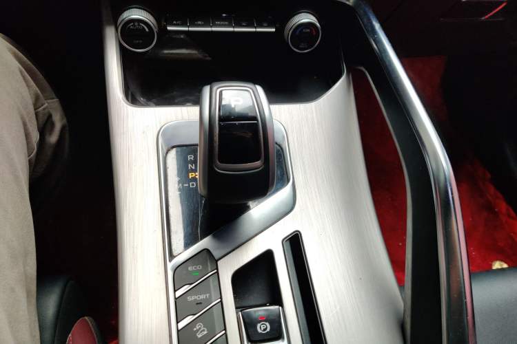 Used Geely Auto Coolray 2019 Sport Model 260T DCT Battle China V Standard