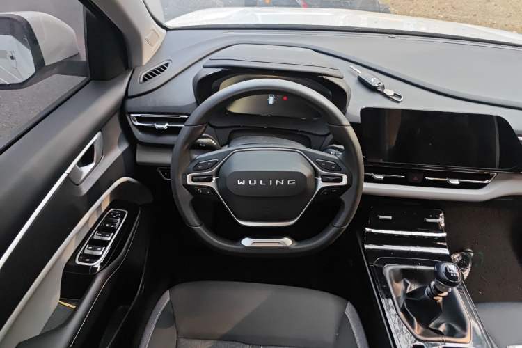 Used Wuling Victory 2022 1.5T Manual Elite Edition
