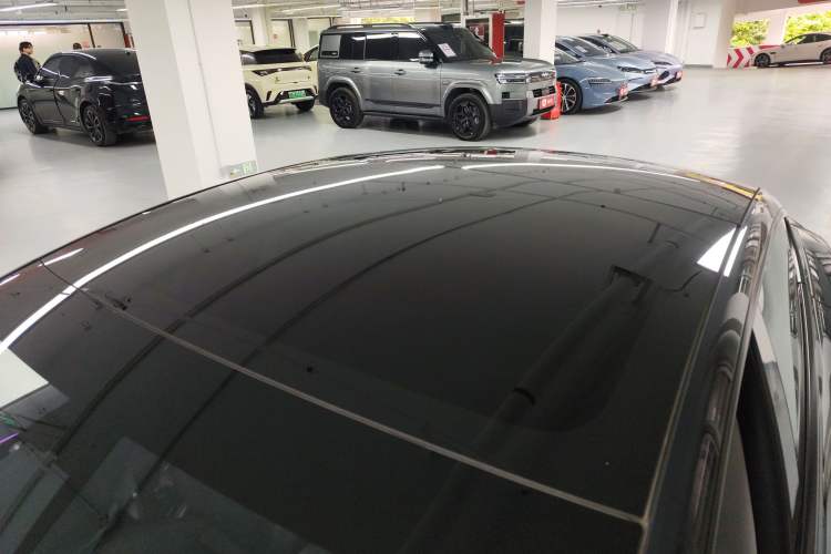 Used Tesla Model 3 2025 Rear-Wheel-Drive Version
