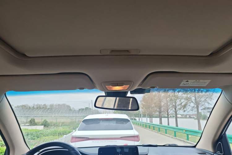 Used Baojun 560 2017 1.5T DCT Prestige Edition
