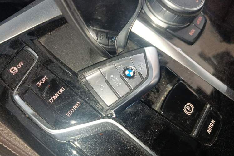 Used BMW 5 Series 2022 Restyled 525Li M Sport Package