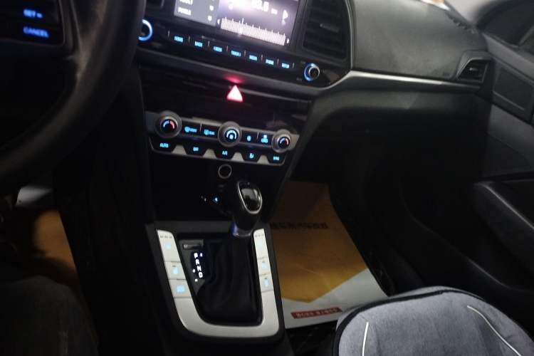 Used Hyundai Elantra 2019 1.5L CVT Smart & Luxurious Trim
