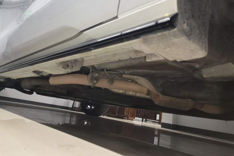 Used Toyota Sienna 2023 2.5L Hybrid Deluxe Edition
