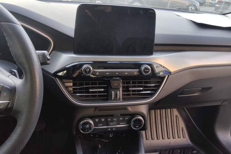 Used Ford Focus 2019 Hatchback EcoBoost 180 Automatic Trendy Model
