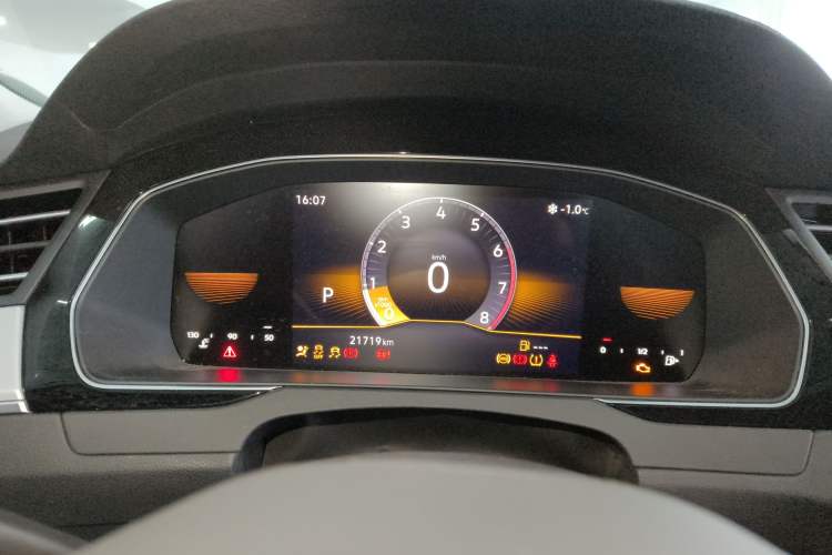 Used Volkswagen Magotan 2025 Zhongxiang Version 280TSI DSG Comfort Edition