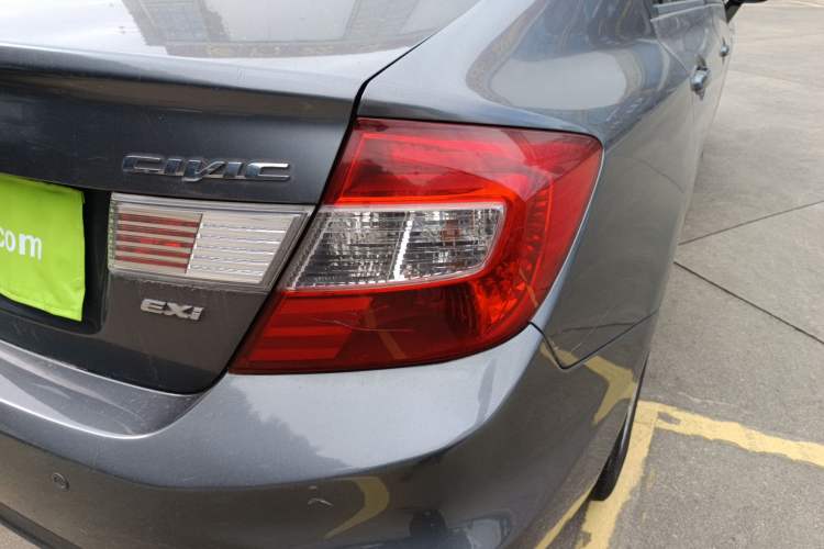 Used Honda Civic 2013 10th Anniversary 1.8L Automatic Comfort Version
