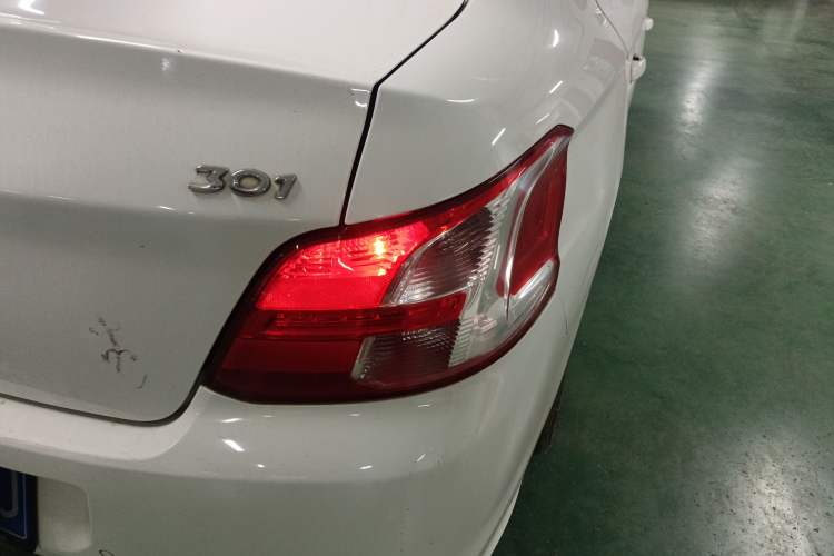 Used Peugeot 301 2014 1.6L Manual Luxury Edition
