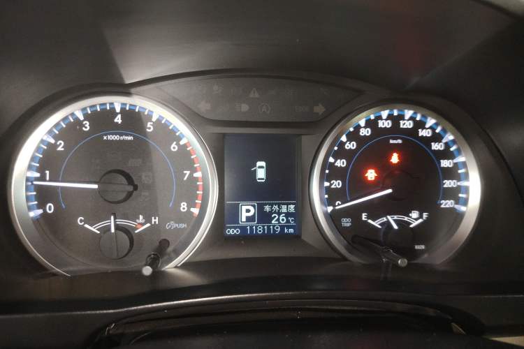 Used Toyota Highlander 2018 2.0T Two-Wheel Drive Elite Version 5 Seats China VI Standard
