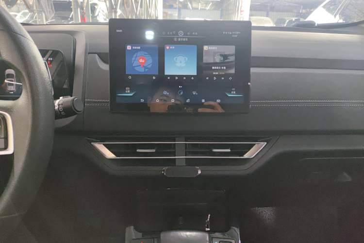 Used BYD Yuan New Energy 2019 EV360 Smart Connect Enjoyment Model
