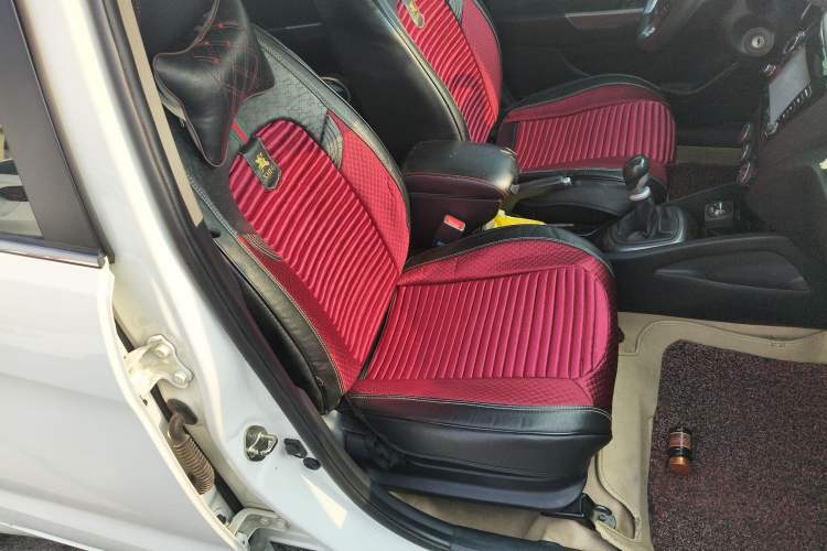 Used Kia K2 2015 Sedan 1.4L MT GLS
