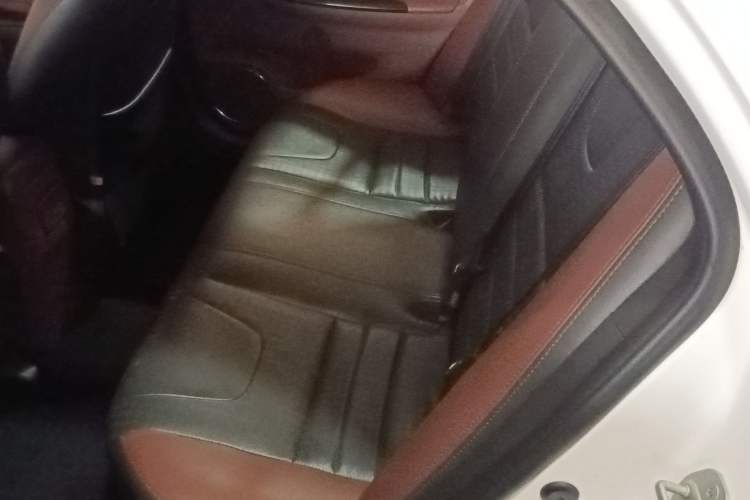 Used BYD Surui 2015 1.5L Manual Comfort Model
