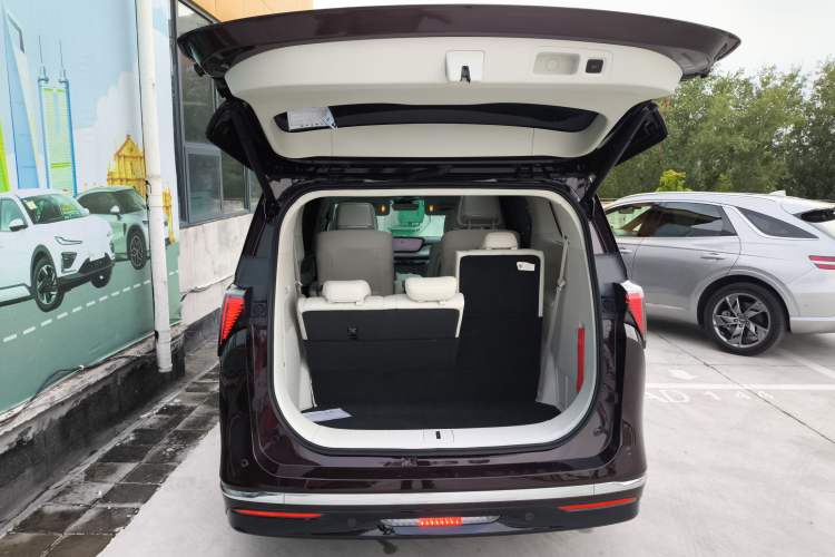 Used Buick GL8 New Energy 2024 Lu Zun Luxury Edition 7-Seater
