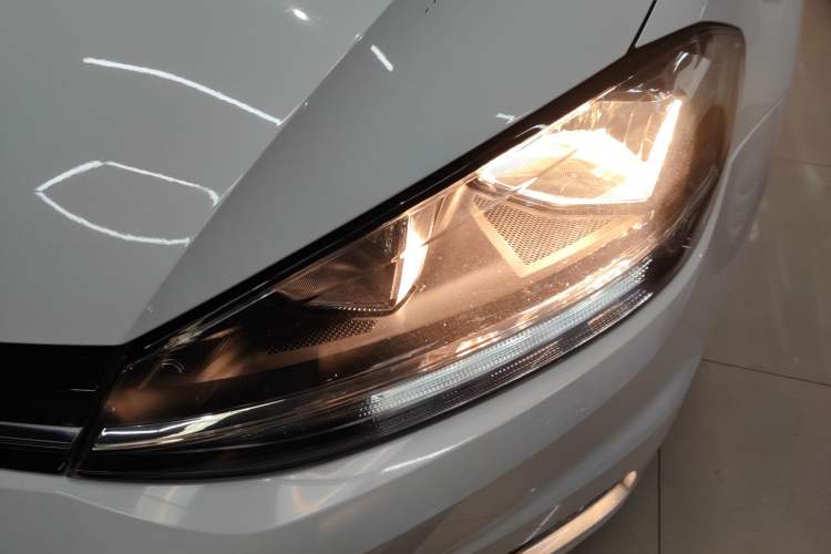 Used Volkswagen Golf 2019 280TSI DSG Comfort Version China VI Standard
