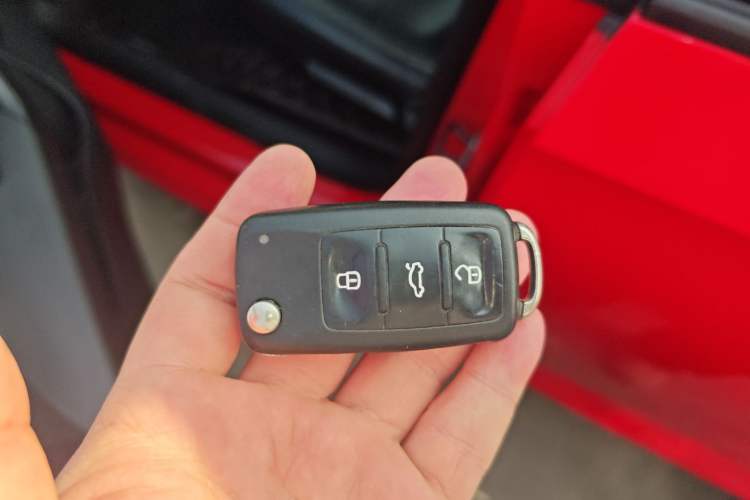 Used Skoda Rapid Spaceback 2014 1.6L Automatic Enjoyment Edition
