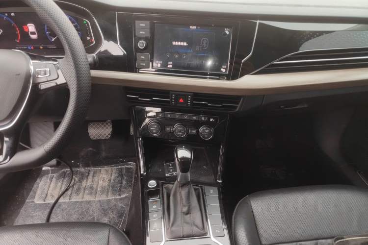 Used Volkswagen Passat 2019 330TSI Luxury Edition China V Standard
