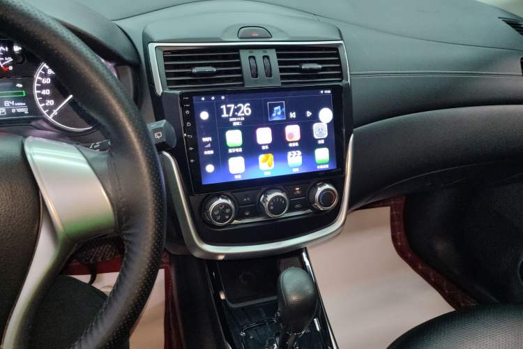 Used Nissan Tiida 2016 1.6L CVT Cool Dynamic Edition