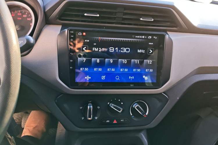 Used Wuling Hongguang 2019 1.5L S Standard Version China VI LAR
