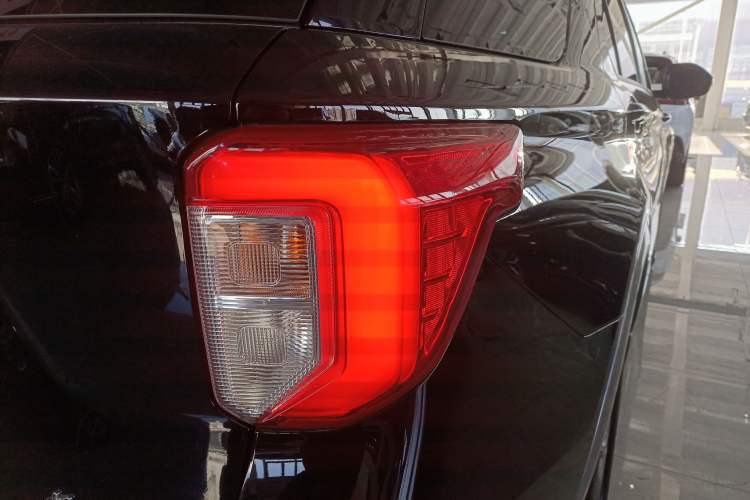 Used Ford Explorer 2020 EcoBoost 285 Four-Wheel Drive Trend Edition 6 Seats
