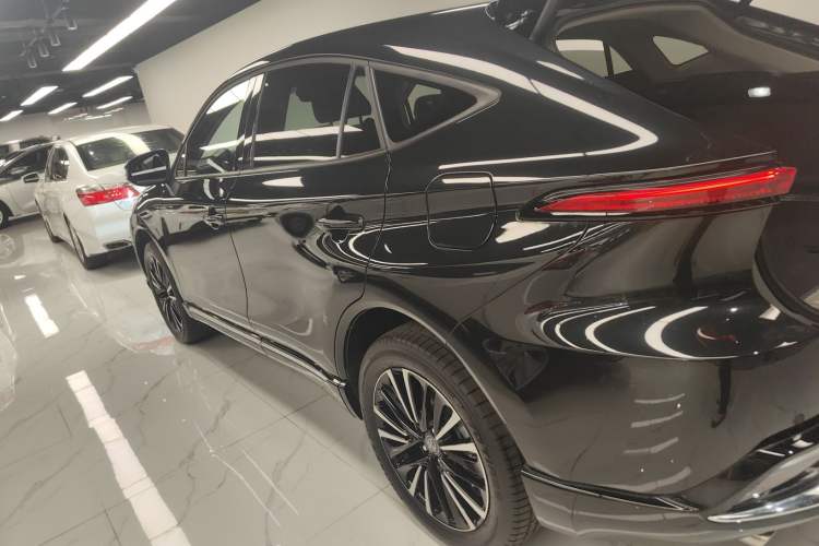 Used Toyota Venza 2023 2.0L CVT Two-Wheel Drive Prestige Version
