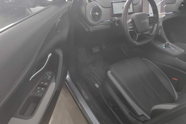 Used BYD Sealion 05 DM-i 2025 DM-i Smart Drive 115KM Flagship Model
