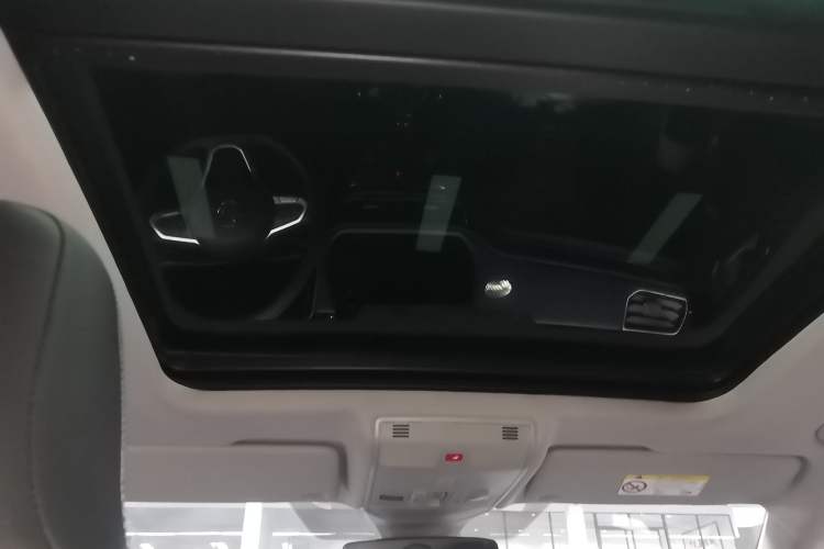 Used Volkswagen Tharu 2025 NewRui 300TSI Prestige Edition