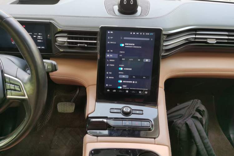 Used Nio ES8 2018 355 km Base Version 6-Seater Edition
