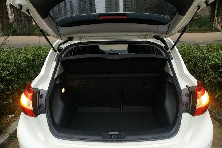 Used Nissan Tiida 2021 1.6L CVT Smart Drive Edition
