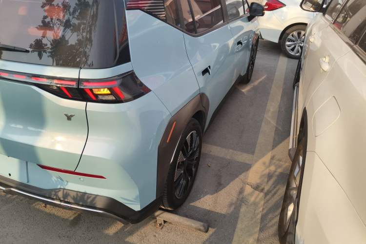 Used AION Y 2021 70 Enjoyment Tech Edition
