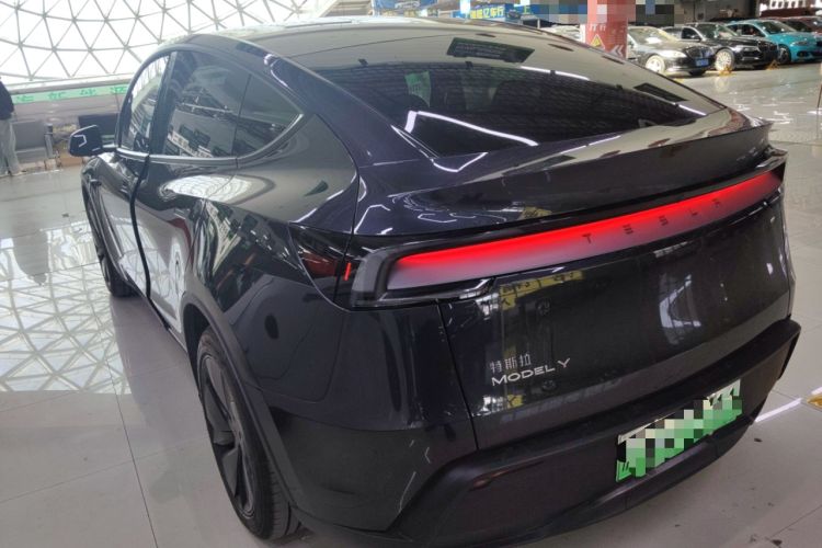 Used Tesla Model Y 2025 Rear-Wheel-Drive Version