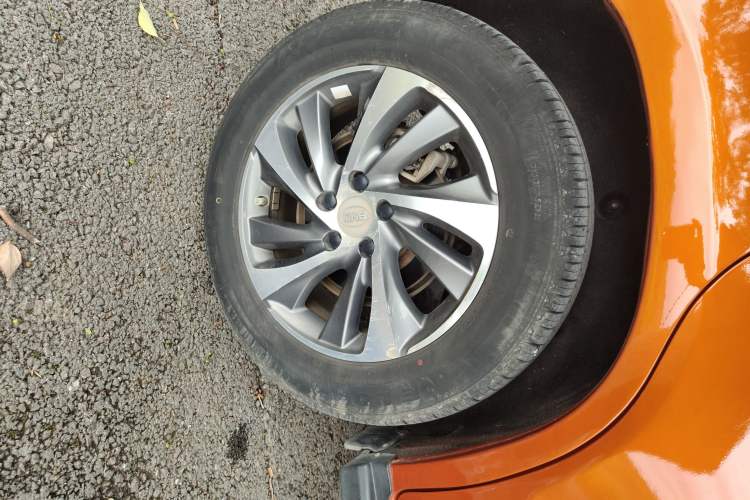 Used BYD Song 2016 1.5TI Manual Luxury Model
