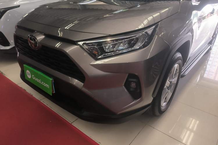 Used Toyota RAV4 2023 2.0L CVT Two-Wheel Drive Urban Edition
