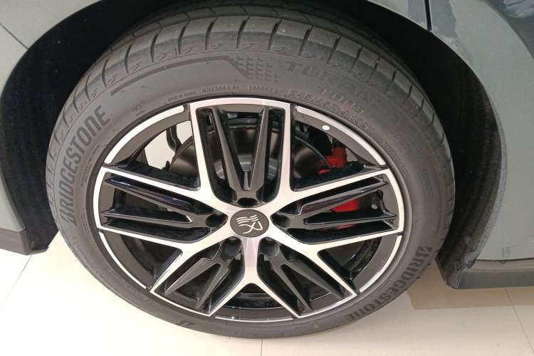 Used BYD Han L 2025 DM-p Four-Wheel-Drive LiDAR Flagship Model
