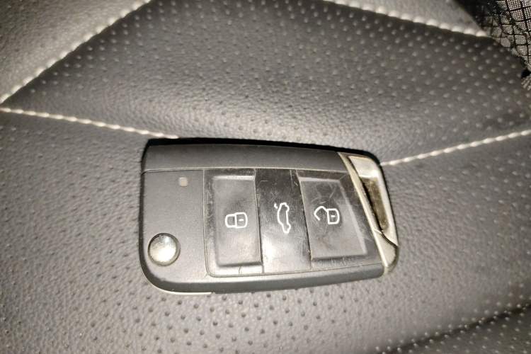 Used Volkswagen Tiguan L 2024 330TSI Automatic Two-Wheel Drive R-Line Enhanced Edition
