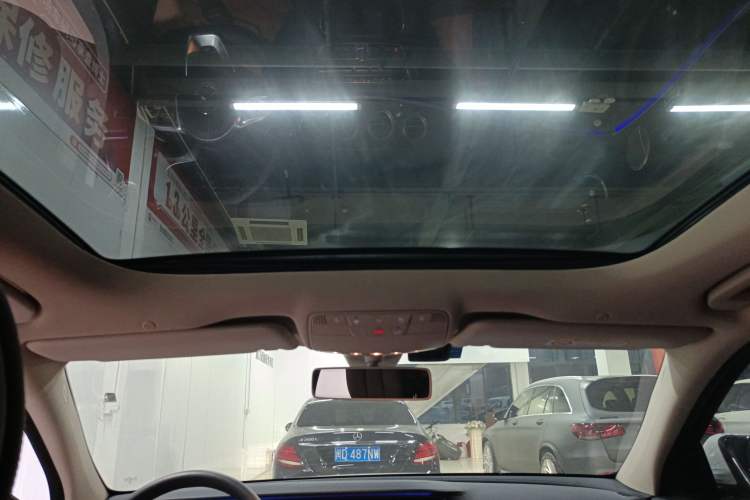 Used Mercedes-Benz E-Class 2019 E 300 L Sporty and Stylish Model