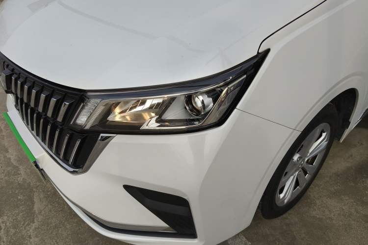 Used Wuling Jiachen 2022 1.5L Manual Comfort Edition
