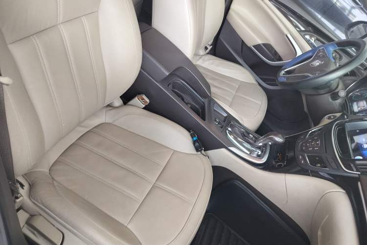 Used Buick Regal 2015 2.0L Elite Fashion Edition
