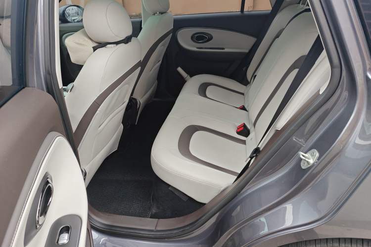 Used JAC Yiwei 3 2023 505km Pro