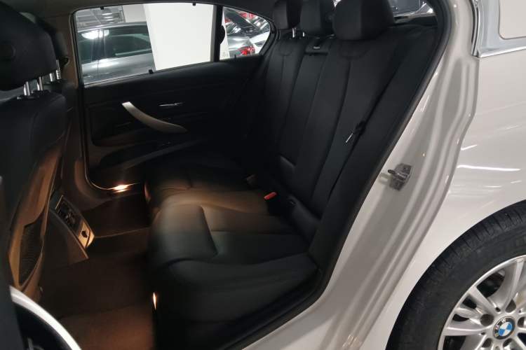 Used BMW 3 Series 2014 320Li Fashion Model
