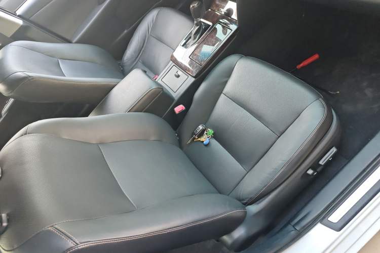 Used Toyota Camry 2016 2.0G 10th Anniversary Leading Edition