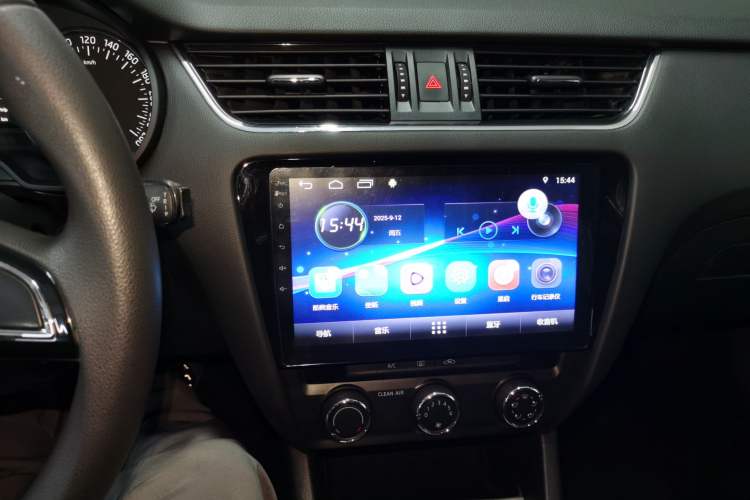 Used Skoda Octavia 2017 1.6L Manual Trend Edition
