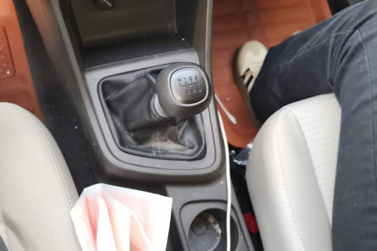 Used Wuling Hongguang V 2022 1.5L Jingqu Edition Electric-Assist LAR
