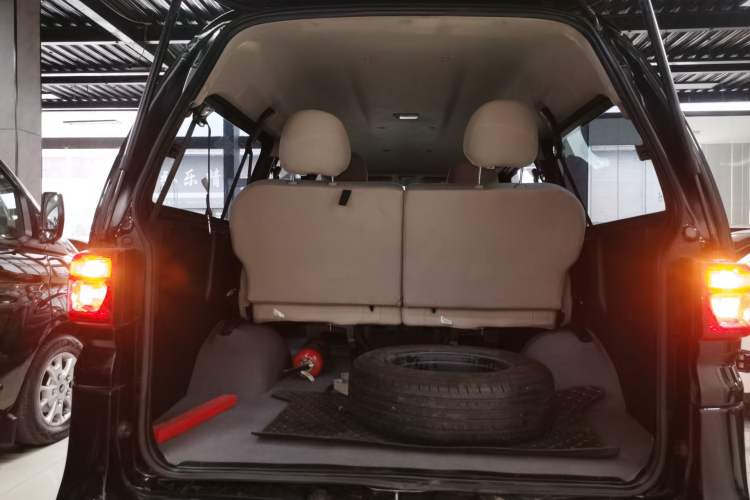 Used FORTHING Lingzhi 2020 M5L 1.6L Base Model 7 Seats
