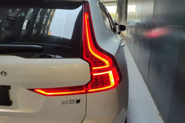 Used Volvo XC60 2024 B5 4x4 Smart Luxury Edition
