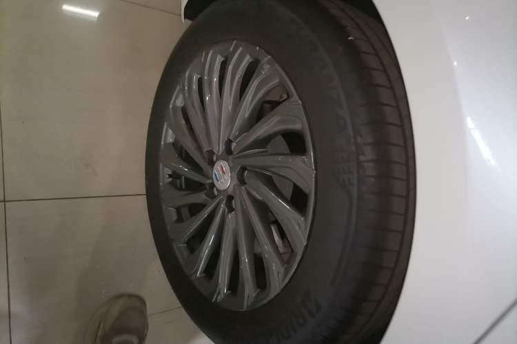 Used Buick LaCrosse 2025 28T Platinum Edition
