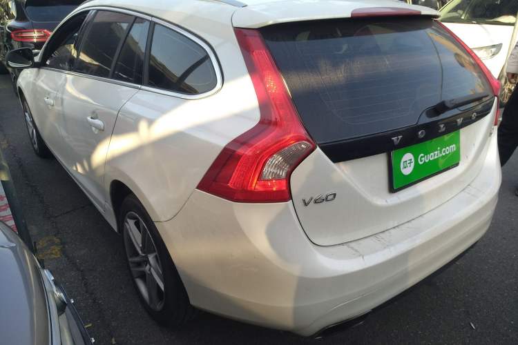 Used Volvo V60 2014 T5 Zhiya Edition