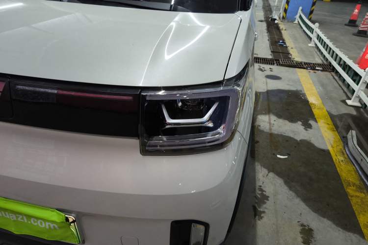 Used Wuling Hongguang MINIEV 2022 GAMEBOY 300km Enthusiast Model with Lithium Iron Phosphate
