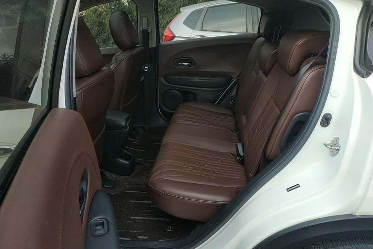 Used Honda Vezel 2020 1.5L CVT Pioneer Edition
