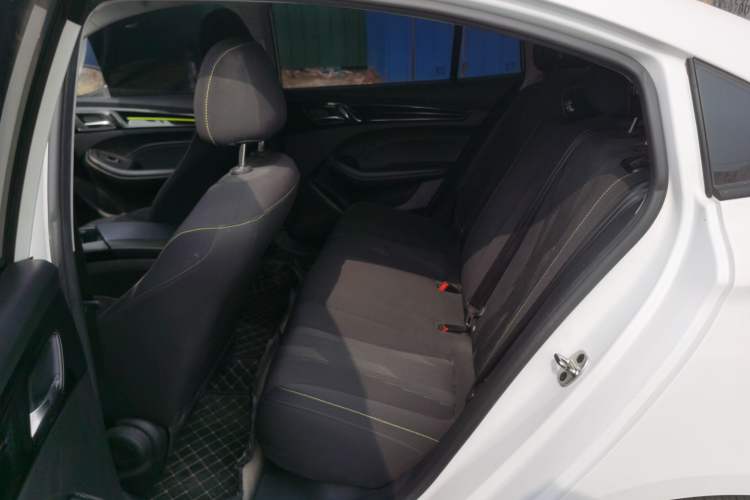 Used Roewe i5 2021 1.5L CVT Platinum Edition
